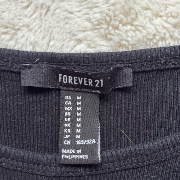 Forever 21 Black Ribbed Crop Top Size Medium - Picture 2 of 5
